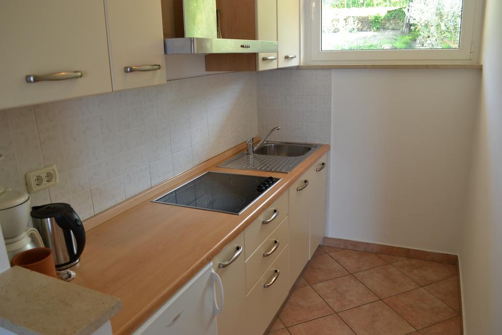 Apartment Jugo Piran Buitenkant foto