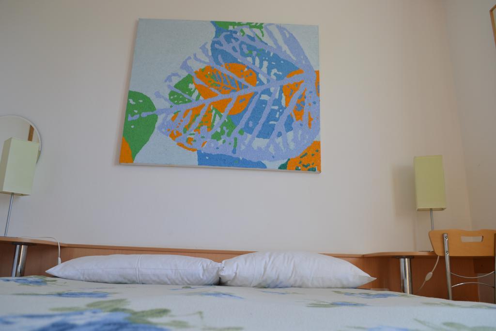 Apartment Jugo Piran Buitenkant foto